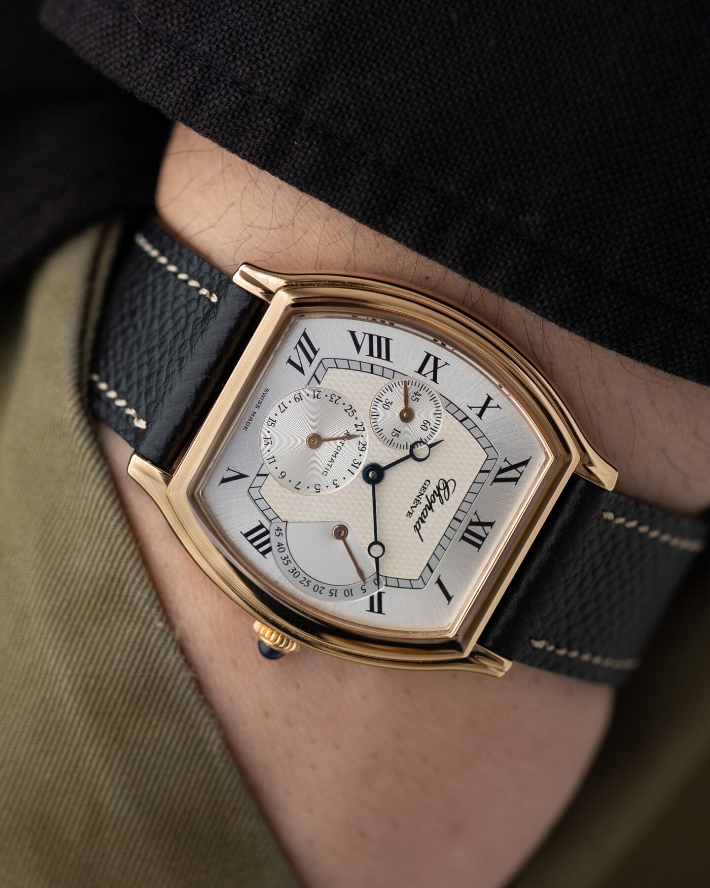 Chopard クラシック 2248 トノー RG パワーリザーブ Watch CHOPARD