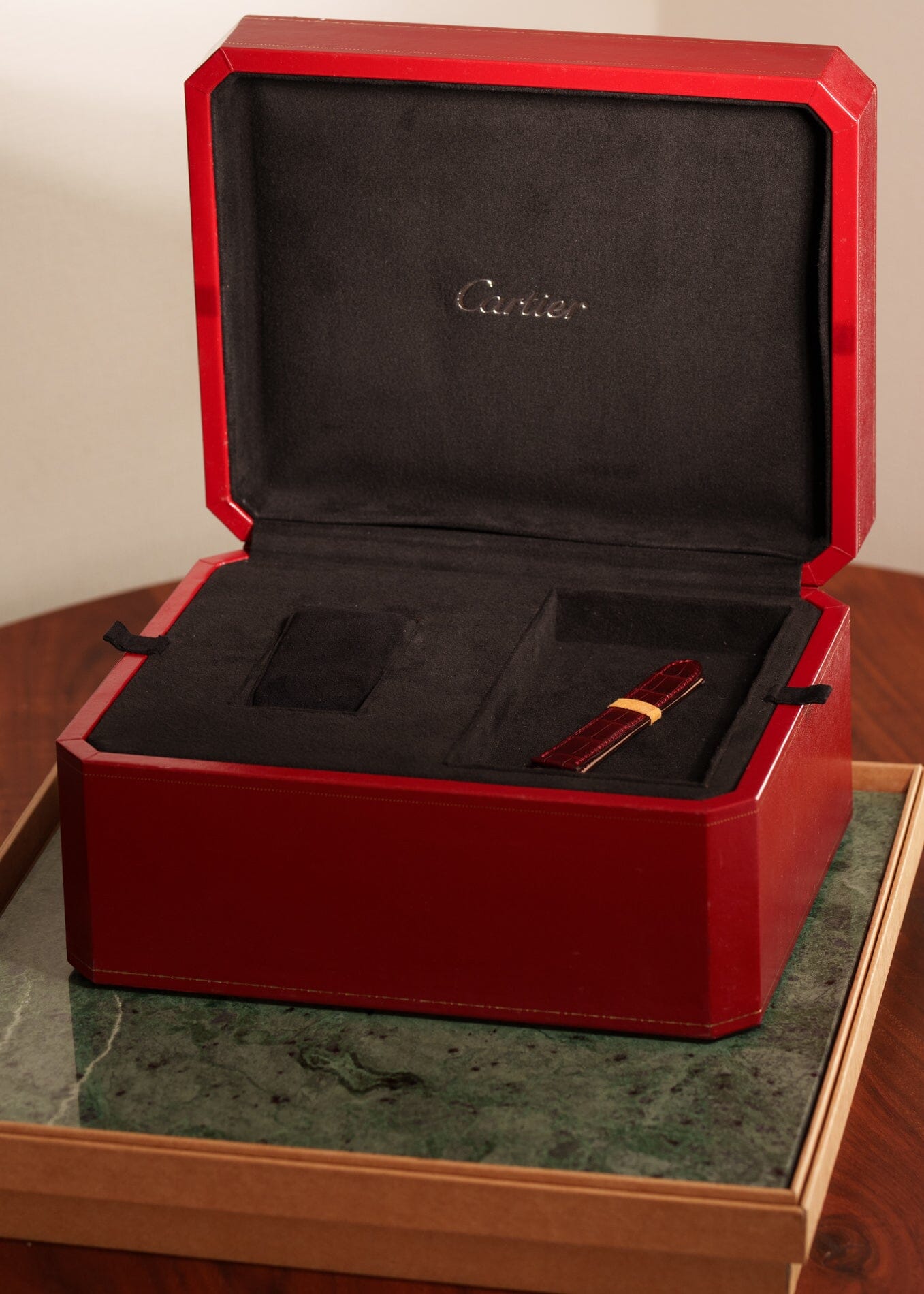 Cartier タンク ルイ カルティエ LM YG CPCP 1600B 箱付き Watch CARTIER