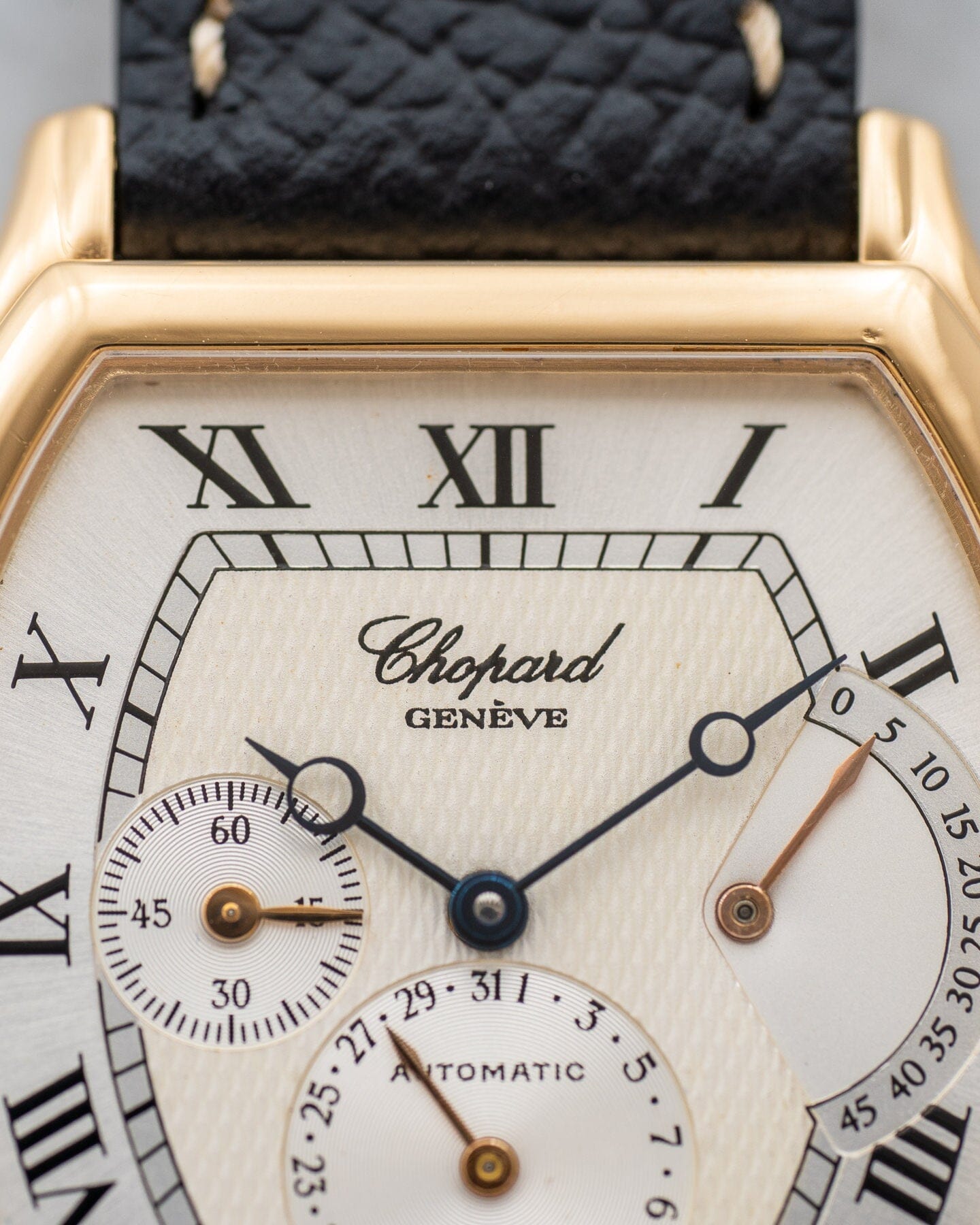 Chopard クラシック 2248 トノー RG パワーリザーブ Watch CHOPARD