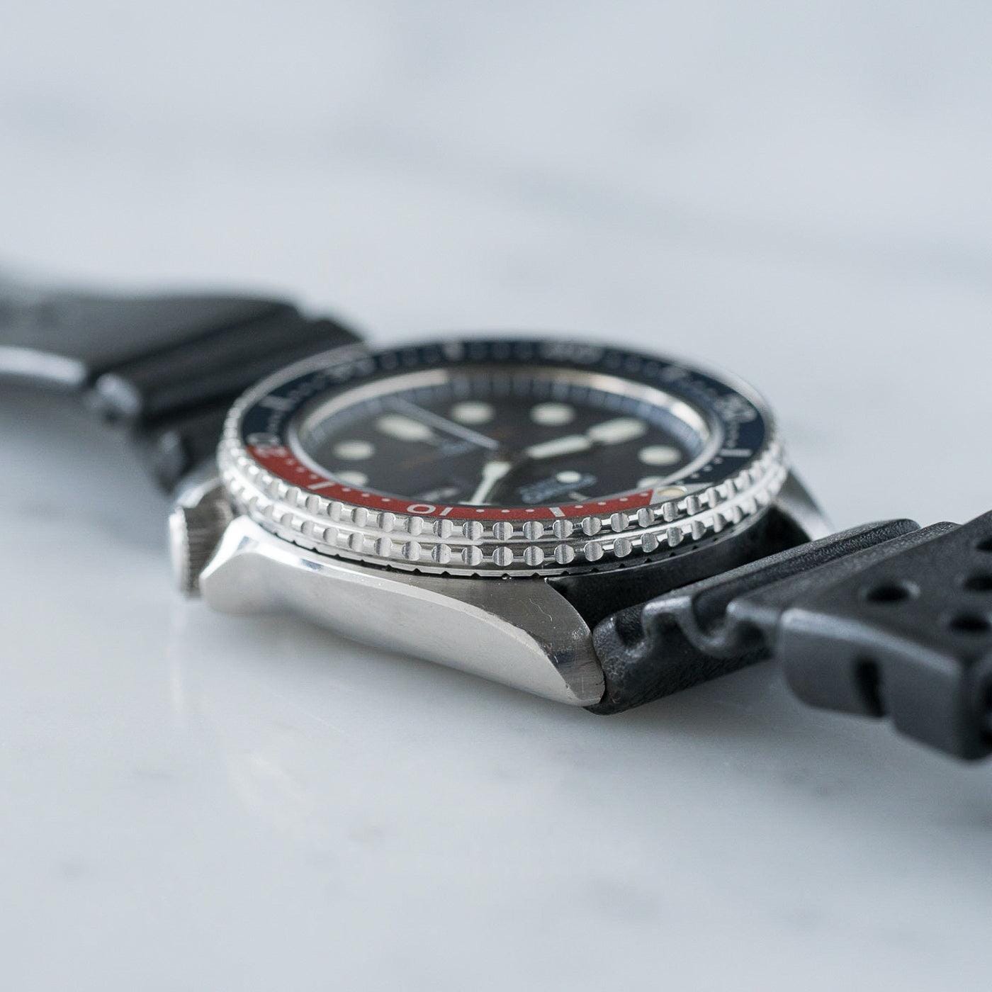 SEIKO 150m Diver 7548-700B Pepsi Bezel - Arbitro