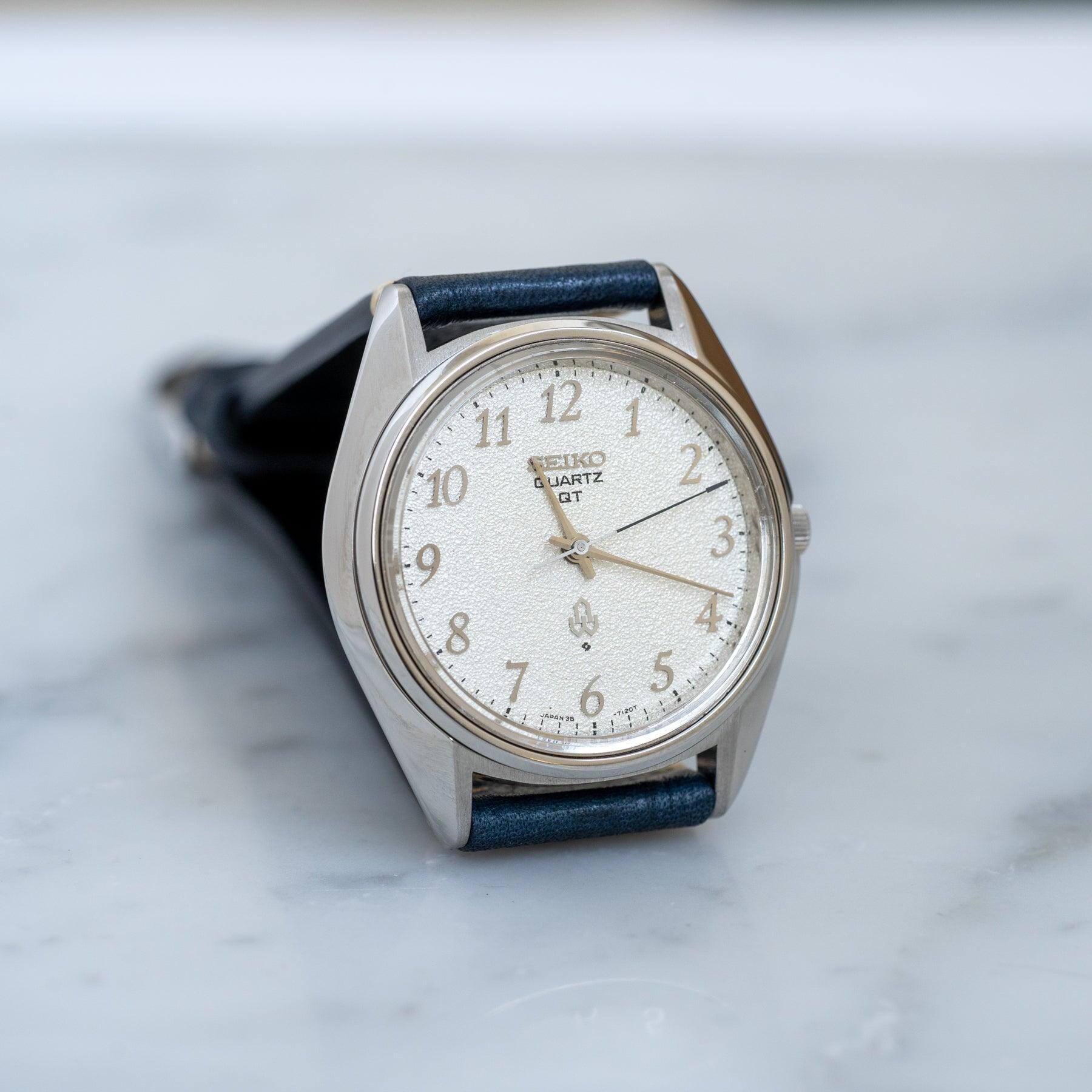 SEIKO QUARTZ QT 38-7030 Diamond Dust Dial - Arbitro