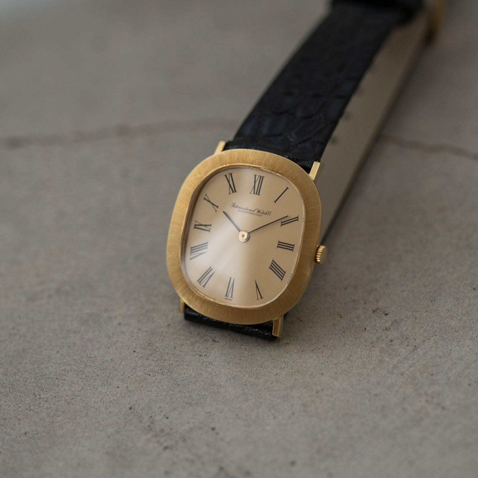 IWC 2071 エリプス イエローゴールド アイボリーローマン / IWC 2071 "Ellipse" YG Ivory Roman - Arbitro