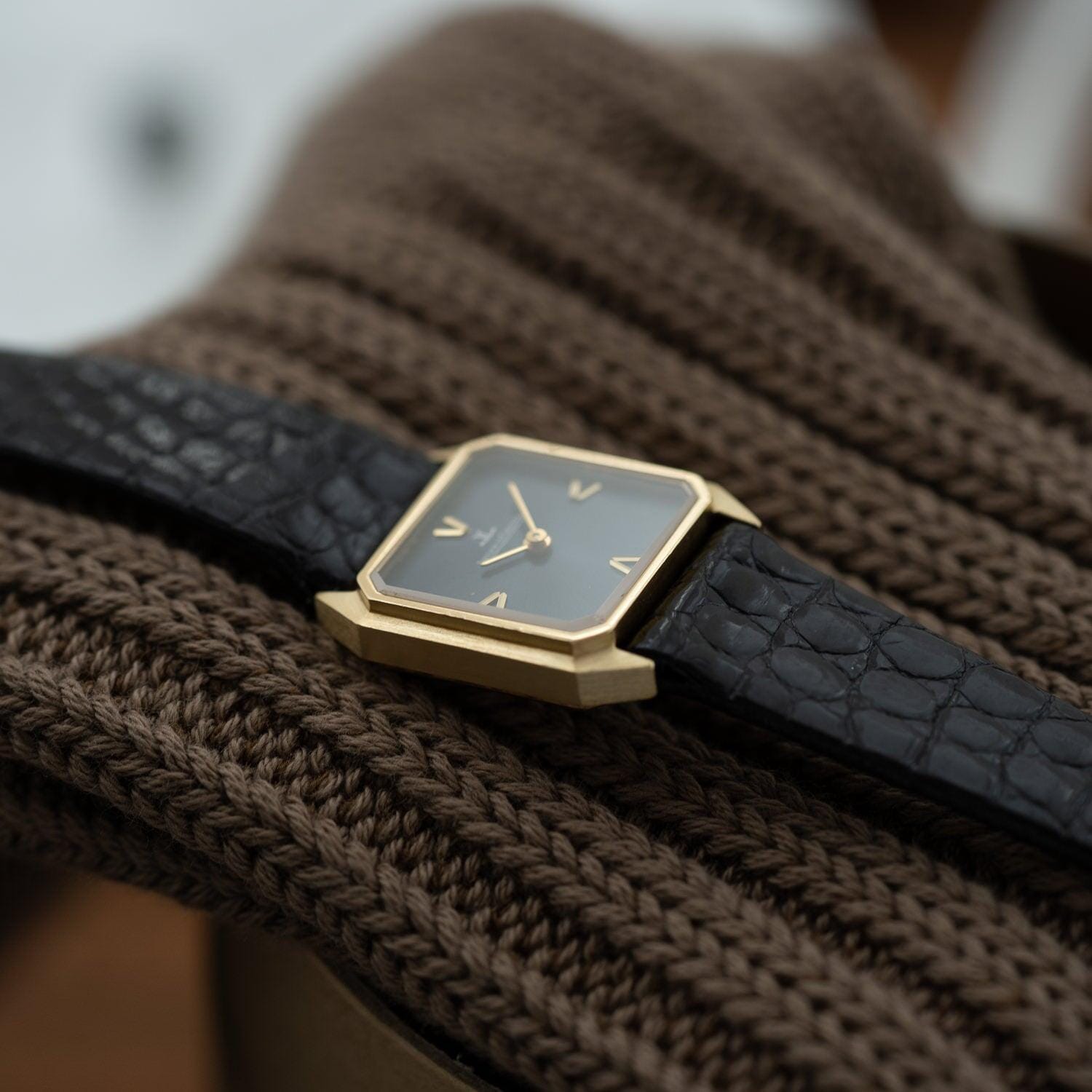 ジャガールクルト スクエア レディース YG 手巻き