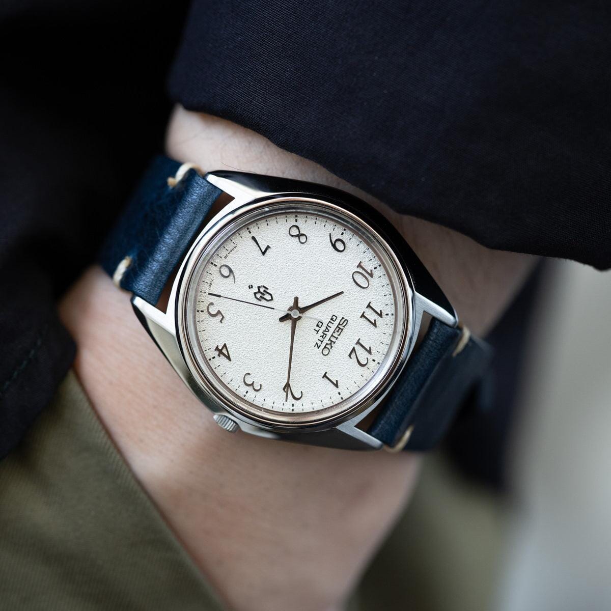 SEIKO QUARTZ QT 38-7030 Diamond Dust Dial - Arbitro