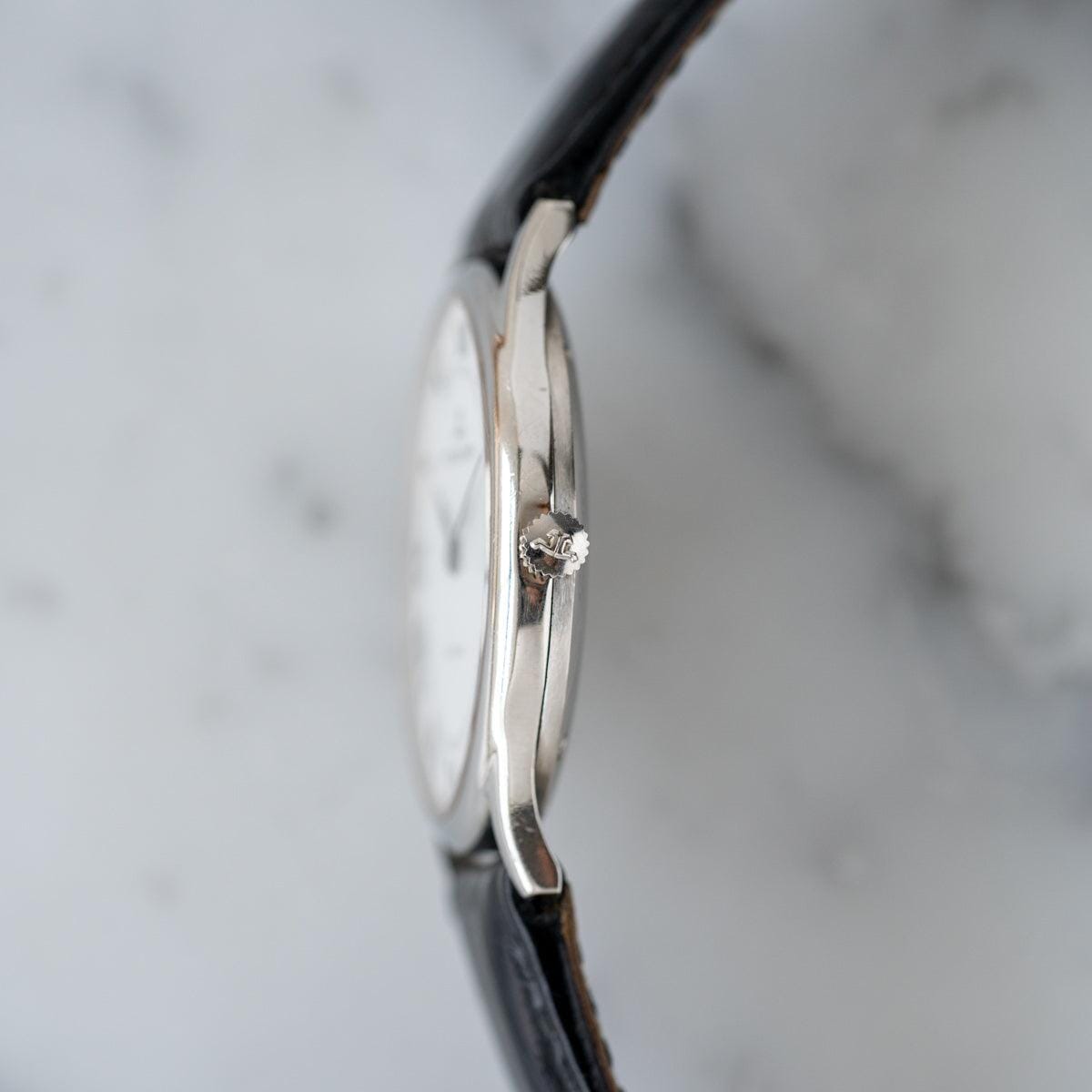 Jaeger-LeCoultre Oval Roman Dial 1970s - Arbitro