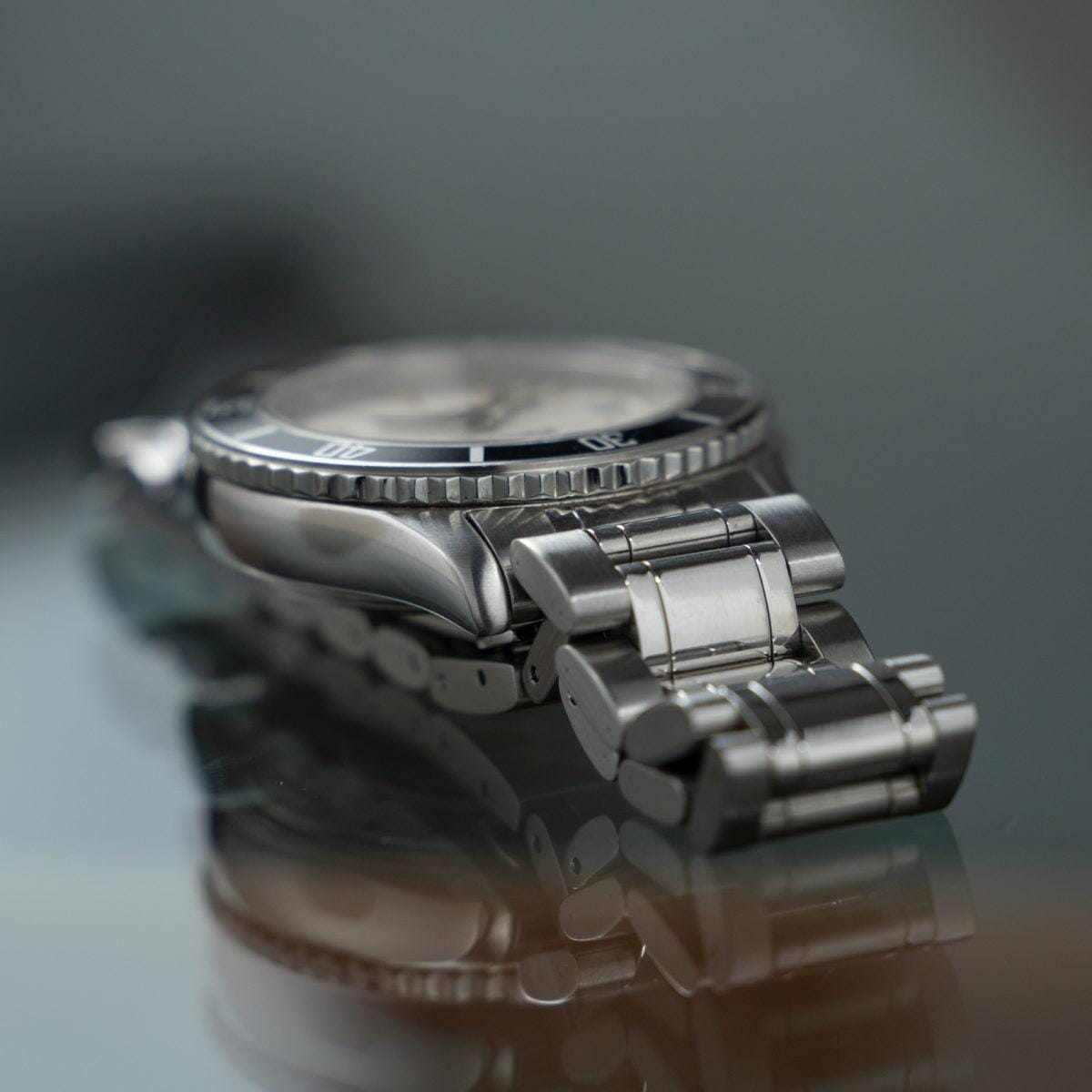 LONGINES Admiral Diver L3.502.4 White Dial 1990s - Arbitro